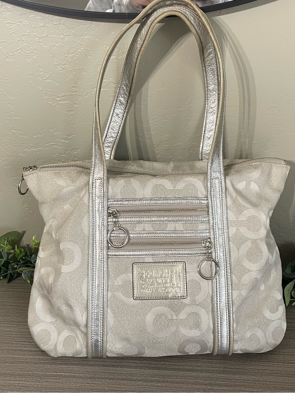 Vintage Y2K Coach Poppy OP Art Signature Silver Tote Bag Shoulder Purse Metallic